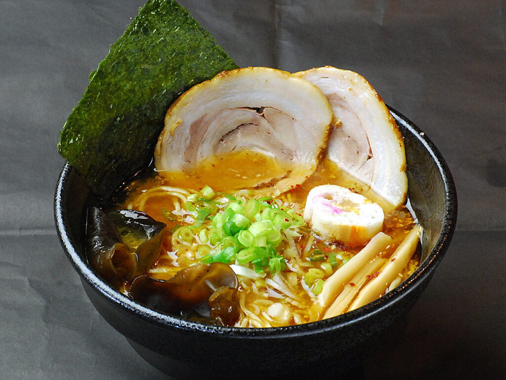 Ramen Hawk’s Claw Ultimor Higashi Kagura Store