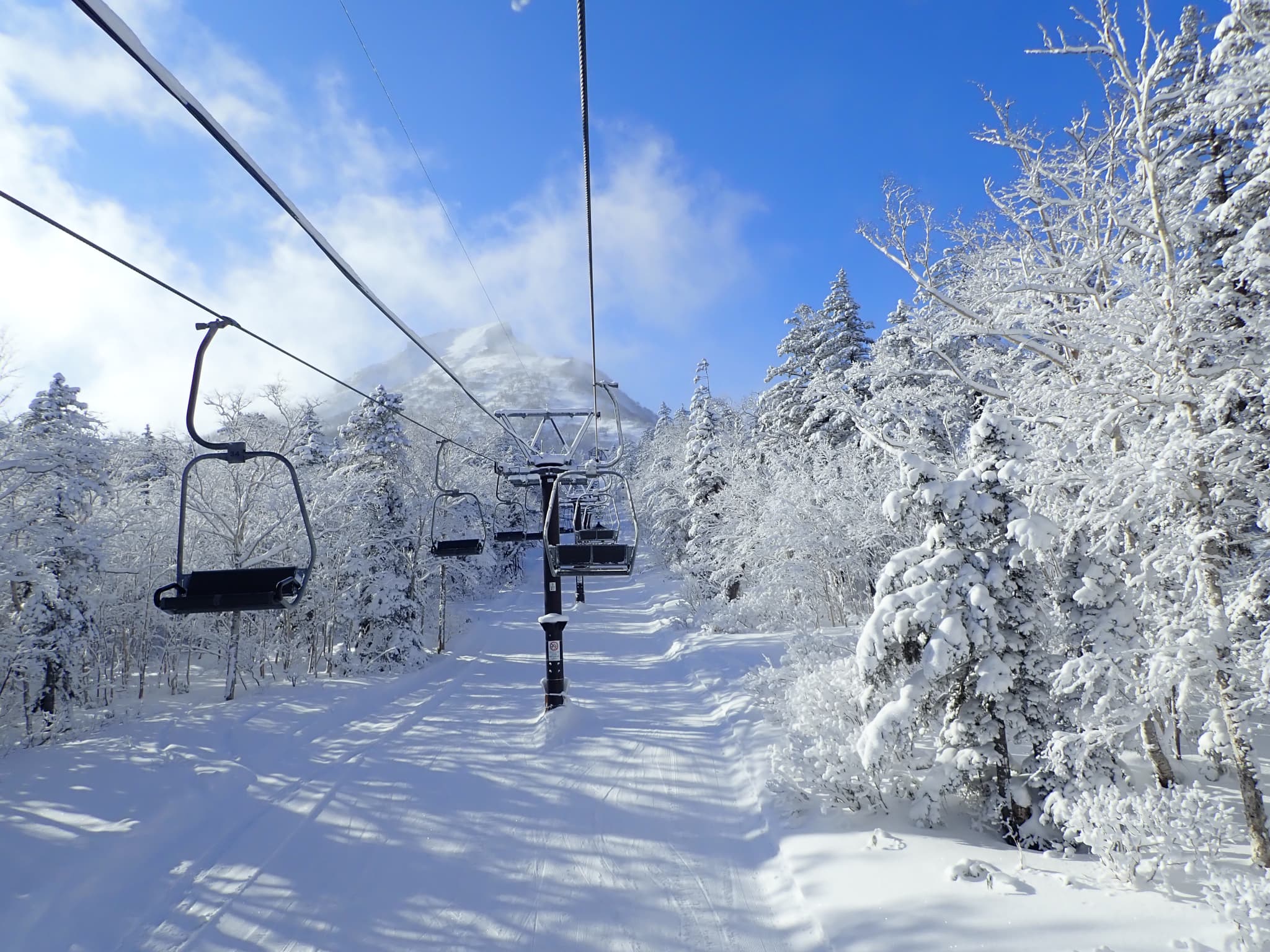 大雪山層雲峡・黒岳スキー場