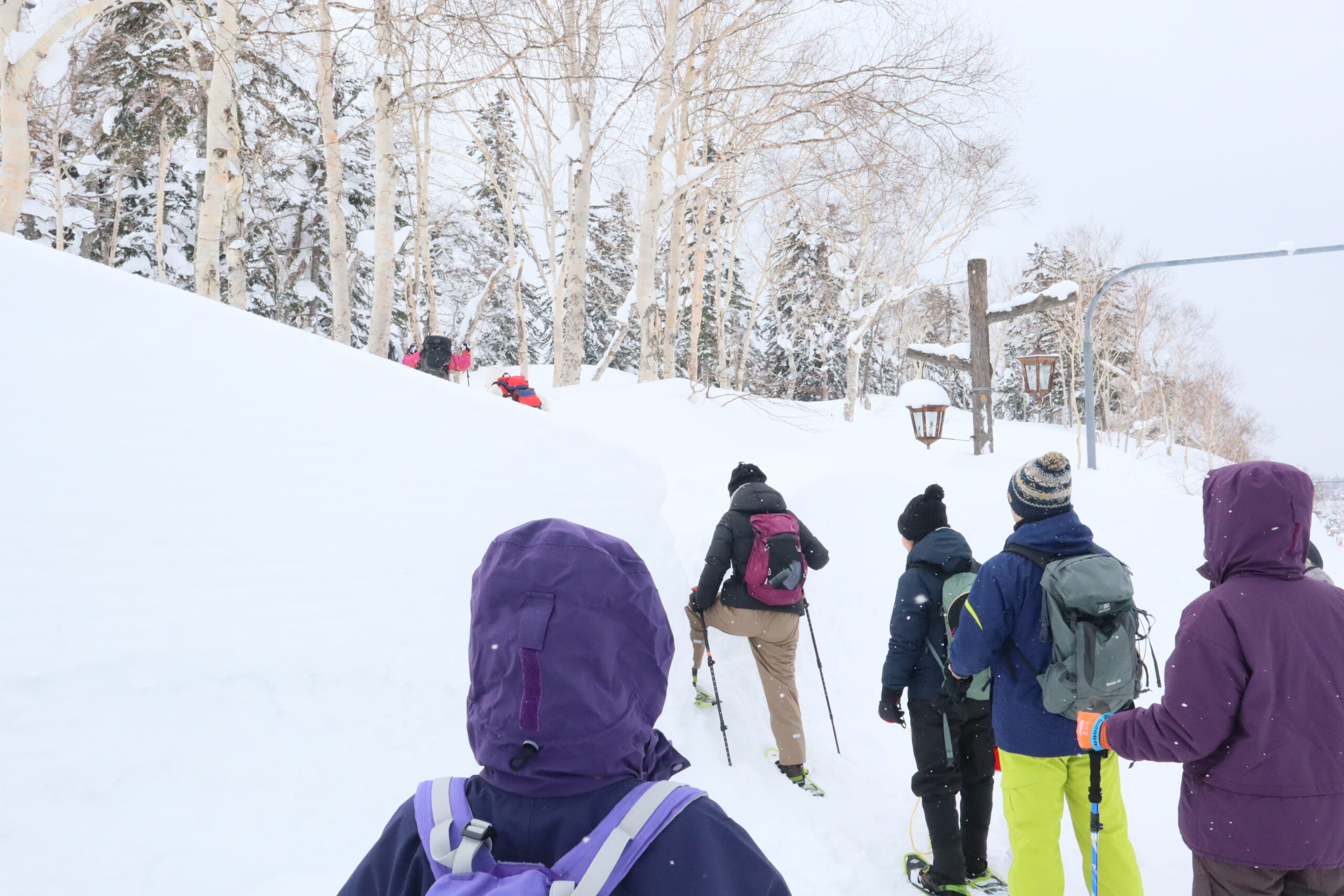 旭岳にてジオツアー「旭岳で尻滑り！！」を実施しました。
