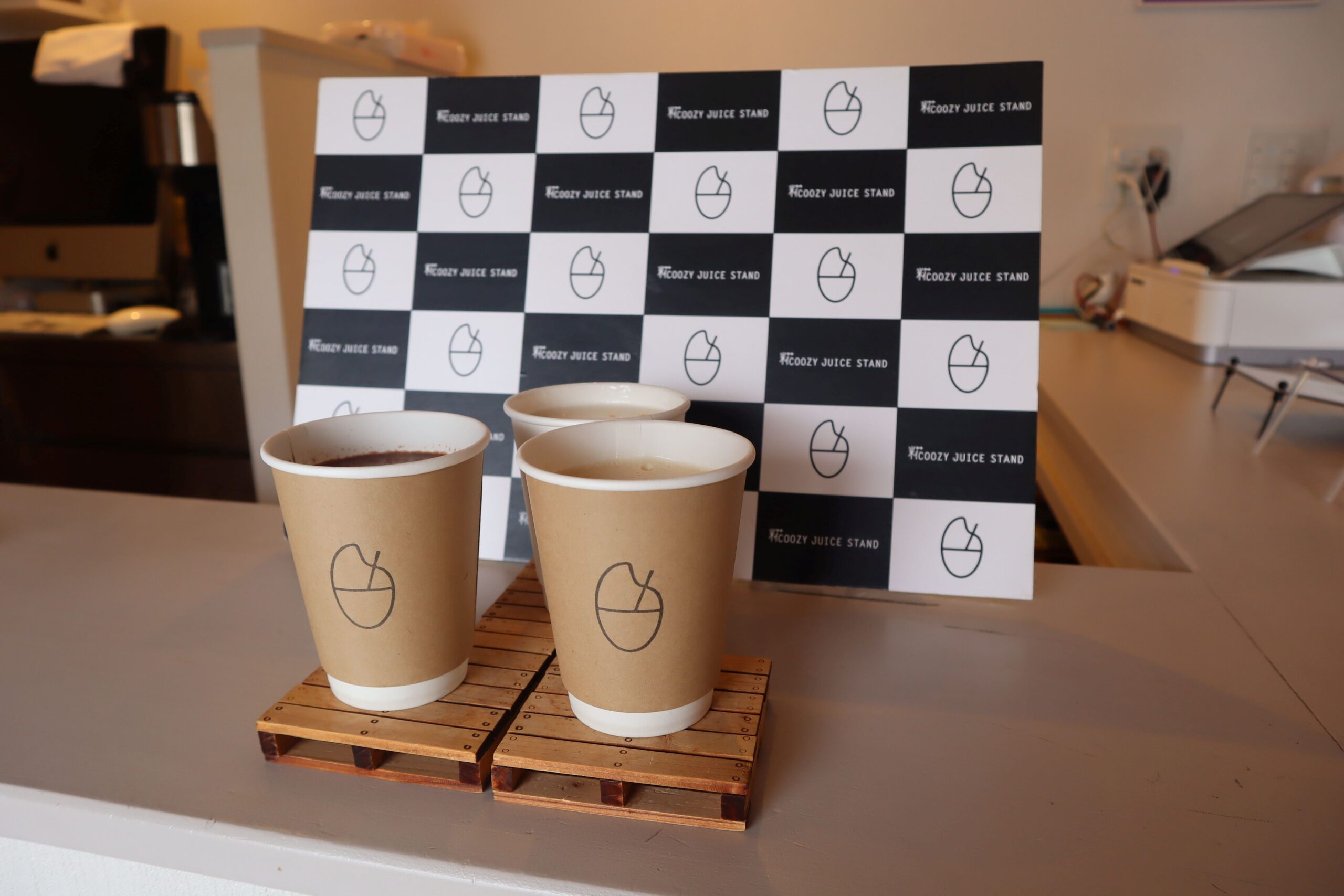 COOZY JUICE STAND