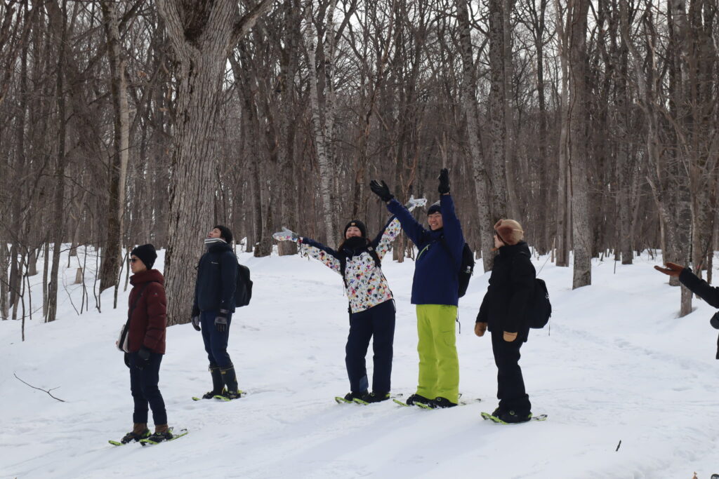 【旭川駅周辺・スノーシュー】朝活にもおすすめ！スノーシューお散歩ツアー